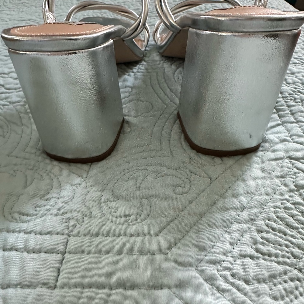 Steve Madden Silver Heels with Square-Toe Design - Picture 6 of 8